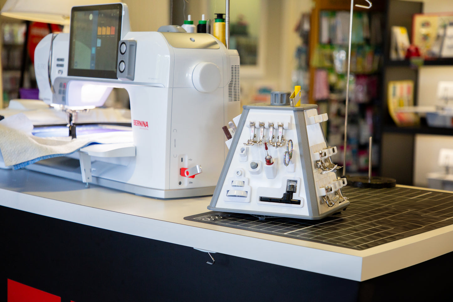 Bernina Accessory Tower Pro - Large (4 Sides)