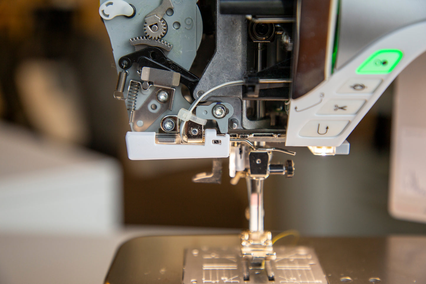 Bernina 4 & 5 Series Light Shield