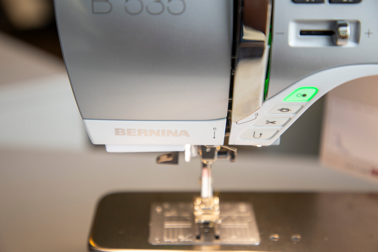Bernina 4 & 5 Series Light Shield