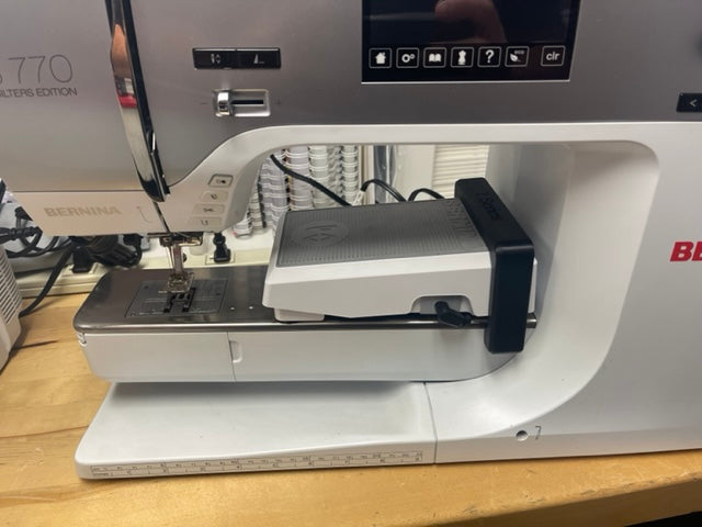 Bernina 7 Series Foot Control Clamp